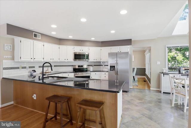 3424 SILVER MAPLE PL, Falls Church, VA 22042
