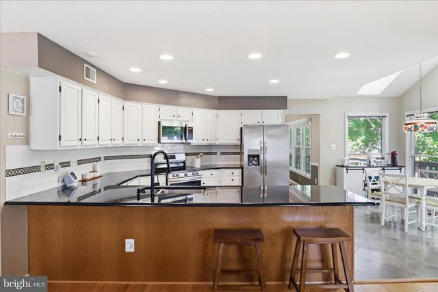 3424 SILVER MAPLE PL, Falls Church, VA 22042