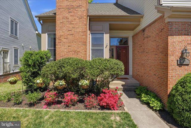 3424 SILVER MAPLE PL, Falls Church, VA 22042