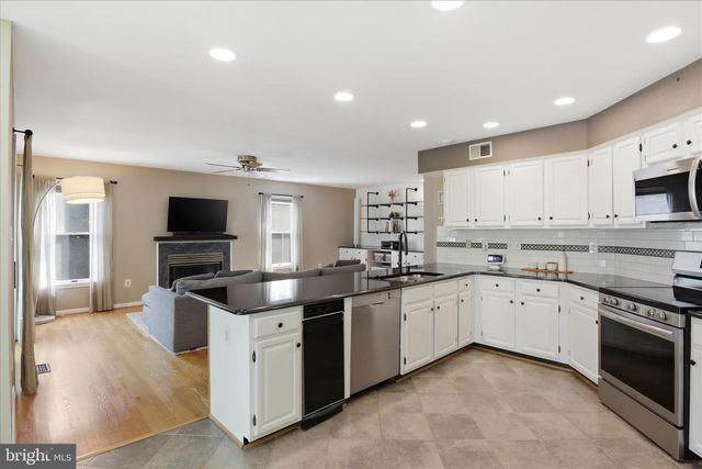 3424 SILVER MAPLE PL, Falls Church, VA 22042