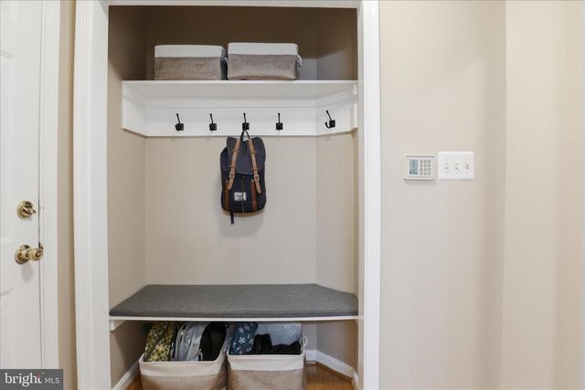 3424 SILVER MAPLE PL, Falls Church, VA 22042