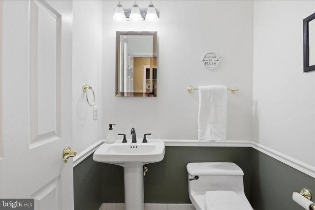 3424 SILVER MAPLE PL, Falls Church, VA 22042