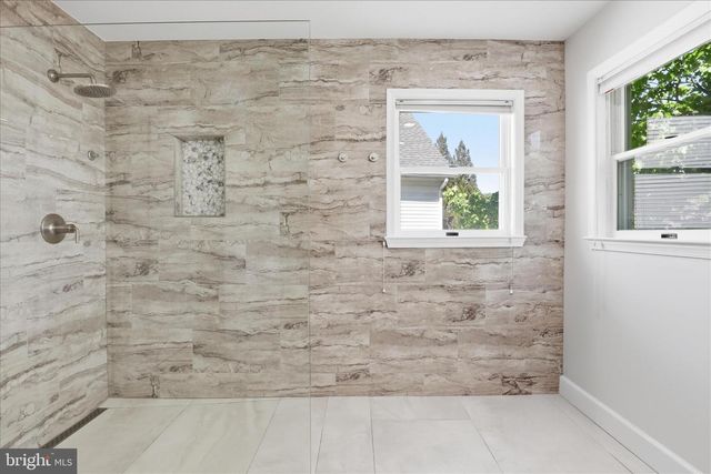 3424 SILVER MAPLE PL, Falls Church, VA 22042