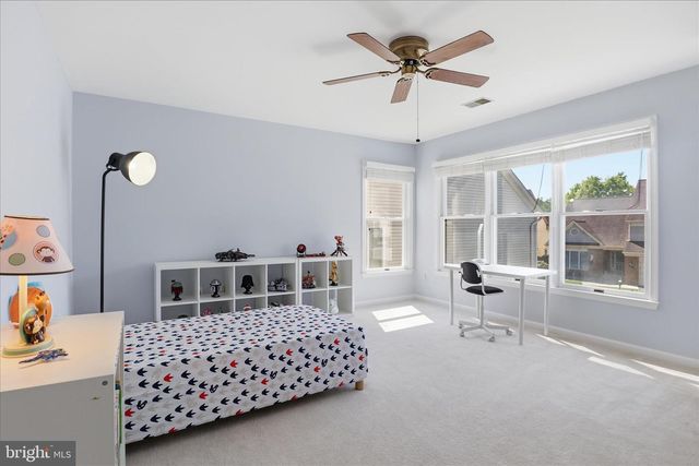 3424 SILVER MAPLE PL, Falls Church, VA 22042