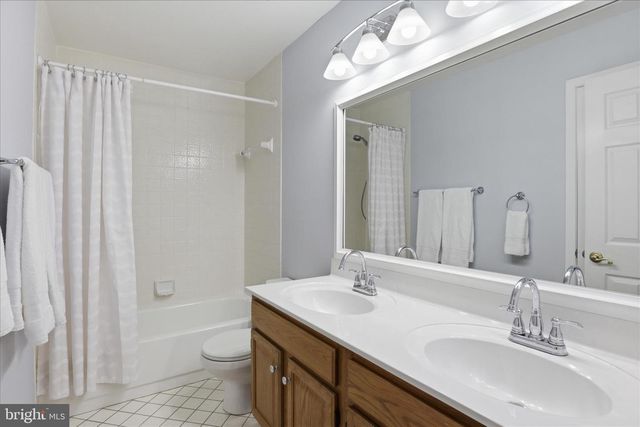 3424 SILVER MAPLE PL, Falls Church, VA 22042