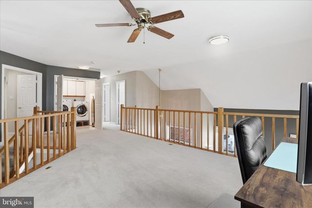 3424 SILVER MAPLE PL, Falls Church, VA 22042