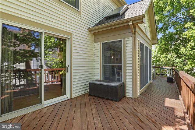 3424 SILVER MAPLE PL, Falls Church, VA 22042