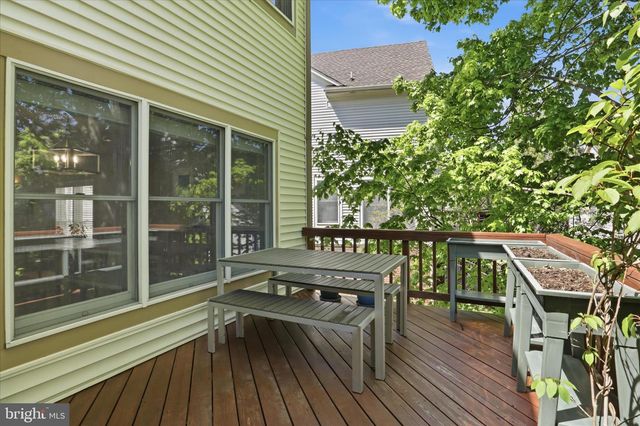 3424 SILVER MAPLE PL, Falls Church, VA 22042