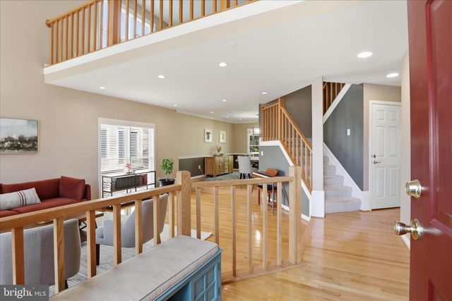 3424 SILVER MAPLE PL, Falls Church, VA 22042