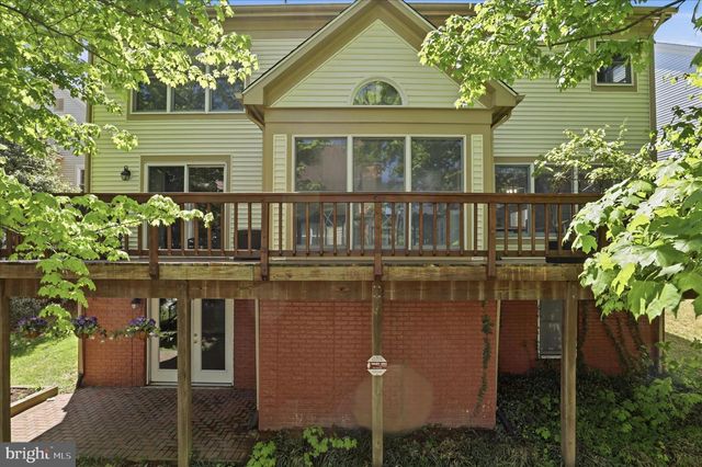 3424 SILVER MAPLE PL, Falls Church, VA 22042