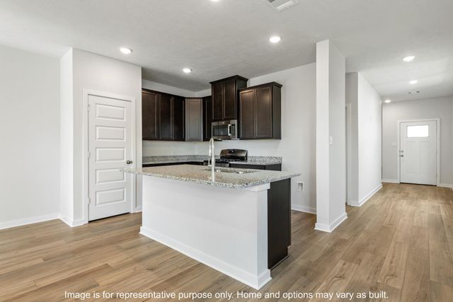 1301 Boehnke Pass, Brenham, TX 77833