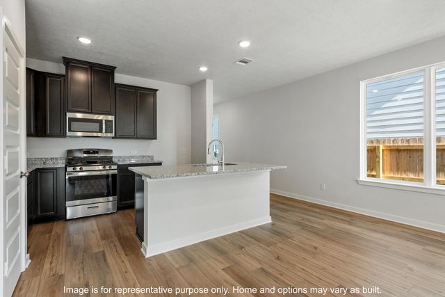 1301 Boehnke Pass, Brenham, TX 77833