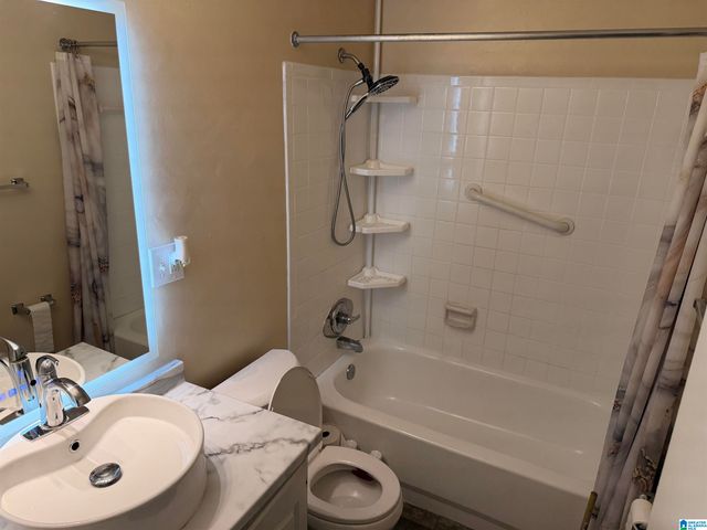 838 Beacon Pkwy E Apt D, Birmingham, AL 35209