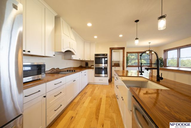 1200 SW 126Th Street, Lincoln, NE 68532