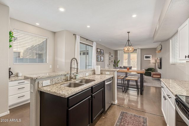 5333 E HARMONY Avenue, Mesa, AZ 85206