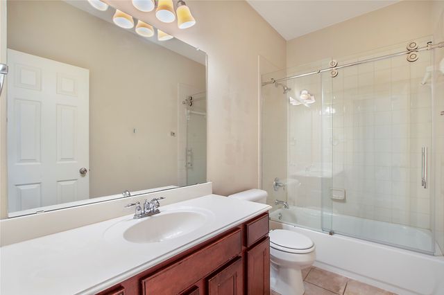1018 Hollow Creek Drive, Cedar Hill, TX 75104