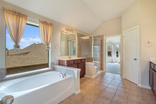 1018 Hollow Creek Drive, Cedar Hill, TX 75104