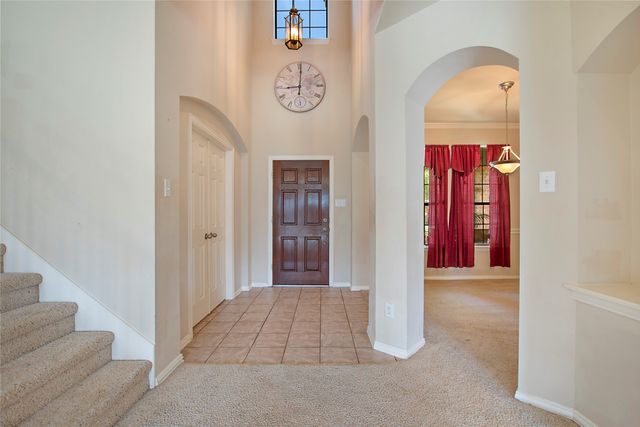 1018 Hollow Creek Drive, Cedar Hill, TX 75104