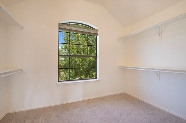 1018 Hollow Creek Drive, Cedar Hill, TX 75104