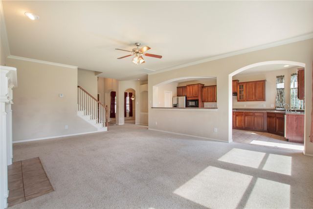 1018 Hollow Creek Drive, Cedar Hill, TX 75104