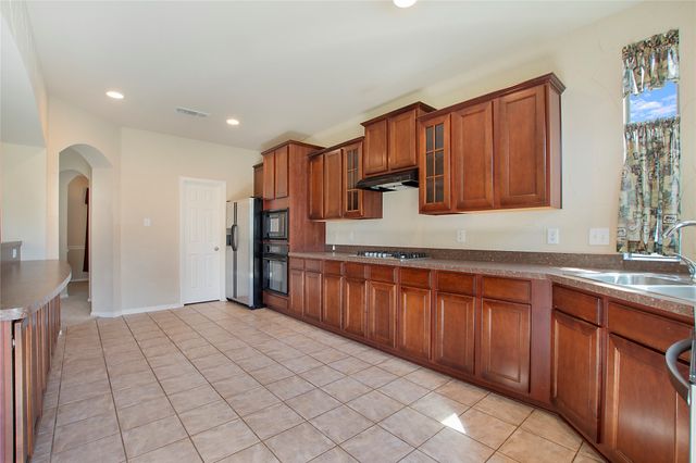 1018 Hollow Creek Drive, Cedar Hill, TX 75104