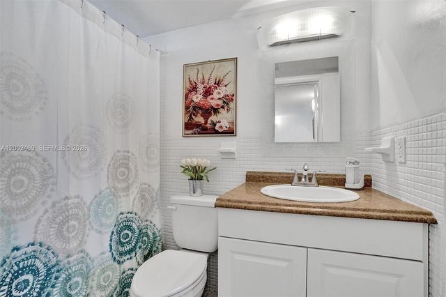 2999 Point East Dr C511, Aventura, FL 33160