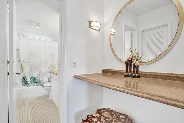 2999 Point East Dr C511, Aventura, FL 33160