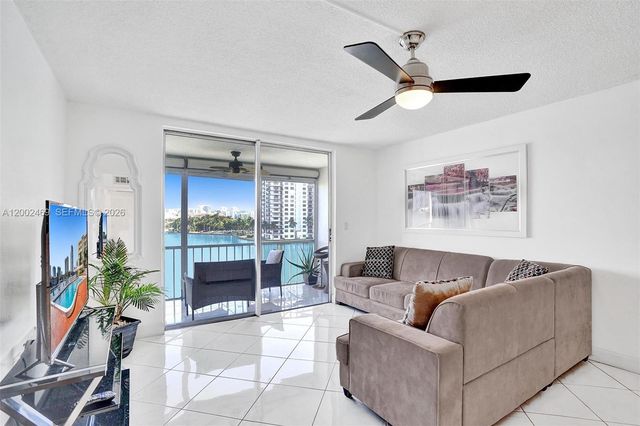 2999 Point East Dr C511, Aventura, FL 33160