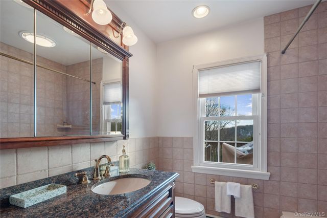 18 Hayrake Lane, Chappaqua, NY 10514