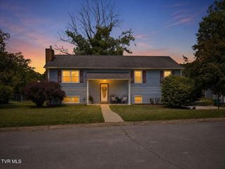 154 Carden Drive, Elizabethton, TN 37643