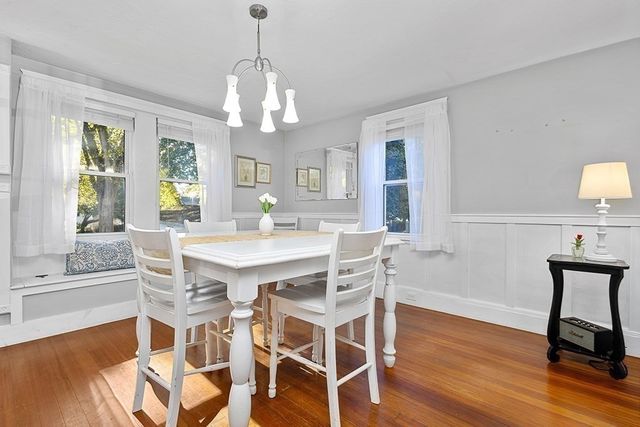 54 Riverside Place, Walpole, MA 02081