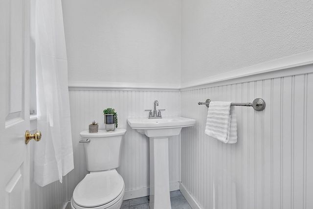 54 Riverside Place, Walpole, MA 02081