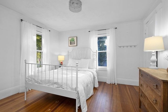 54 Riverside Place, Walpole, MA 02081