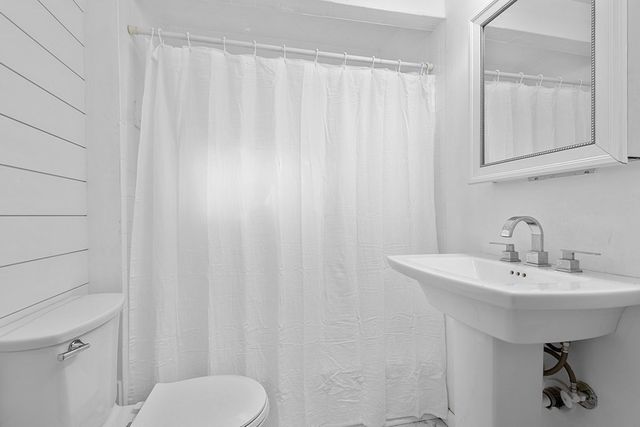 54 Riverside Place, Walpole, MA 02081
