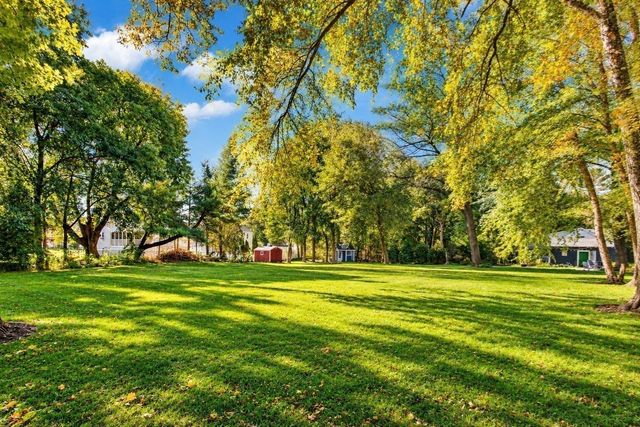 54 Riverside Place, Walpole, MA 02081