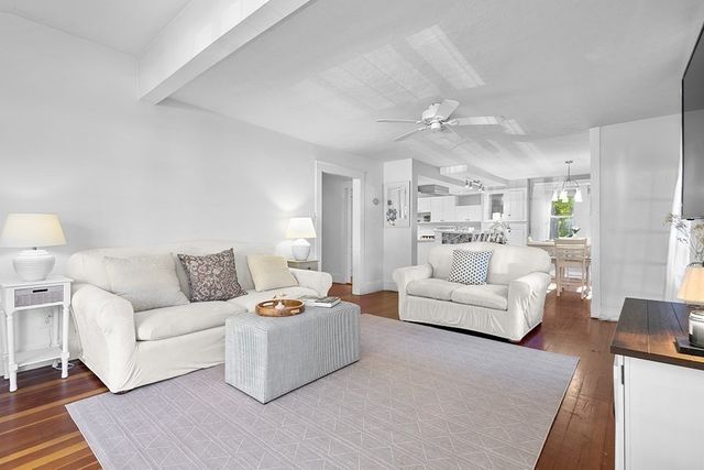 54 Riverside Place, Walpole, MA 02081