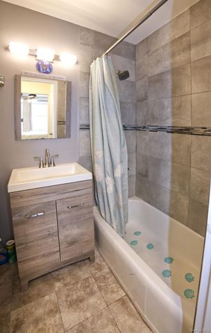 100 S Ocean Avenue S 2R, Freeport, NY 11520