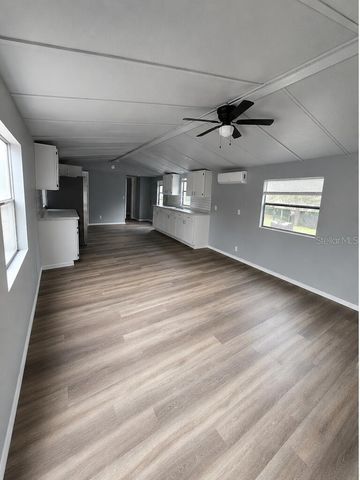 13585 SE 119TH STREET, Ocklawaha, FL 32179