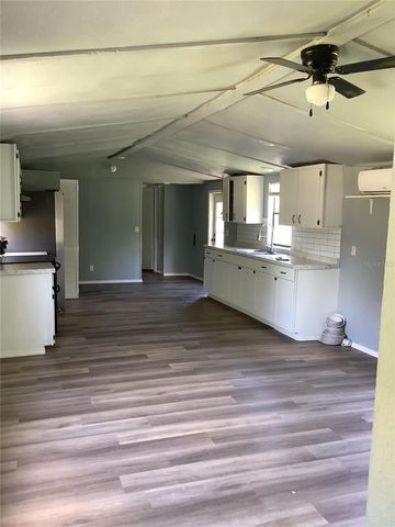 13585 SE 119TH STREET, Ocklawaha, FL 32179