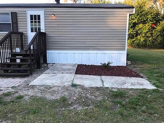 13585 SE 119TH STREET, Ocklawaha, FL 32179