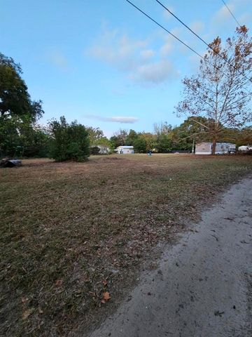 13585 SE 119TH STREET, Ocklawaha, FL 32179