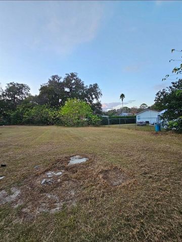 13585 SE 119TH STREET, Ocklawaha, FL 32179
