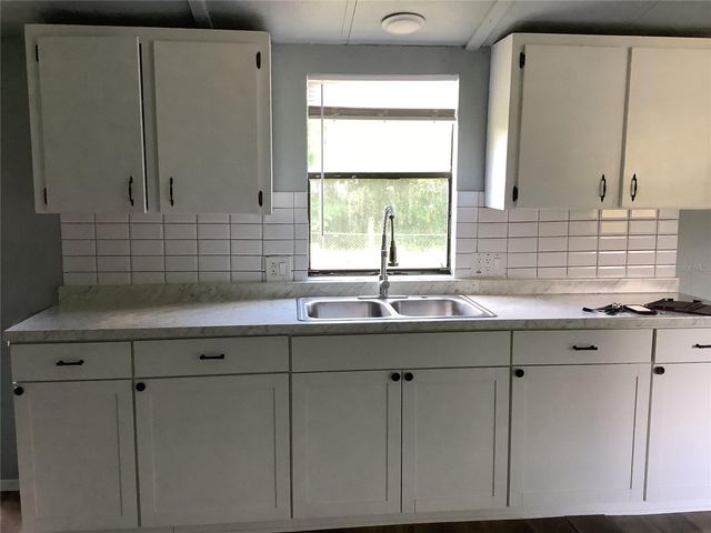 13585 SE 119TH STREET, Ocklawaha, FL 32179