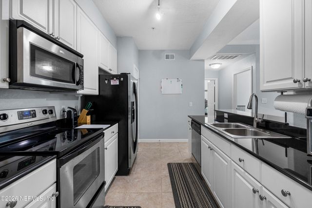8539 GATE Parkway W 1436, Jacksonville, FL 32216