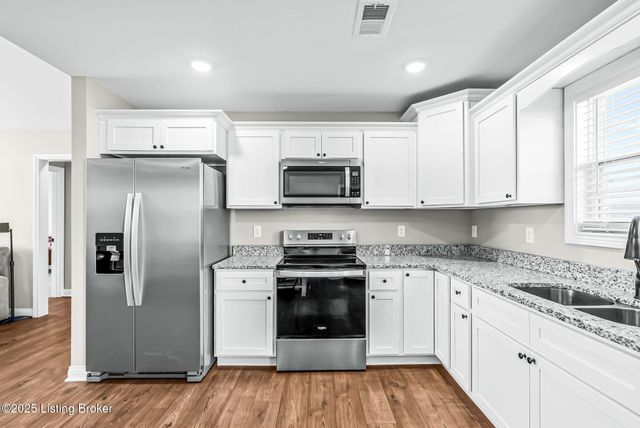 115 Durango Dr, Coxs Creek, KY 40013