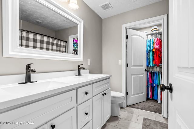 115 Durango Dr, Coxs Creek, KY 40013