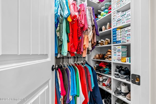 115 Durango Dr, Coxs Creek, KY 40013