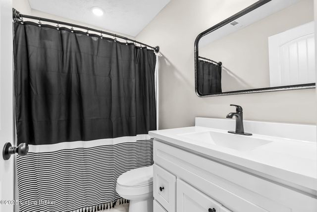 115 Durango Dr, Coxs Creek, KY 40013