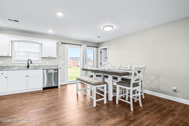 115 Durango Dr, Coxs Creek, KY 40013