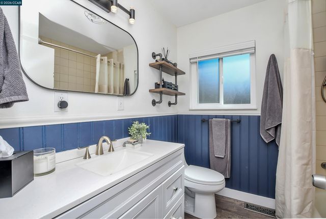 2160 Walnut St, Martinez, CA 94553
